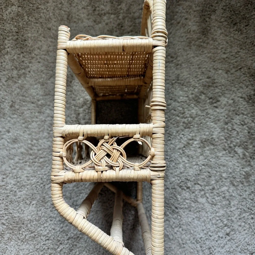 VTG 80's Boho Natural Rattan/ Wicker Wall Display Shelf - Neutral Tan